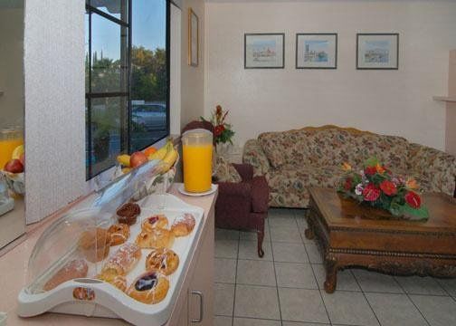 Rodeway Inn Ла Меса Номер фото
